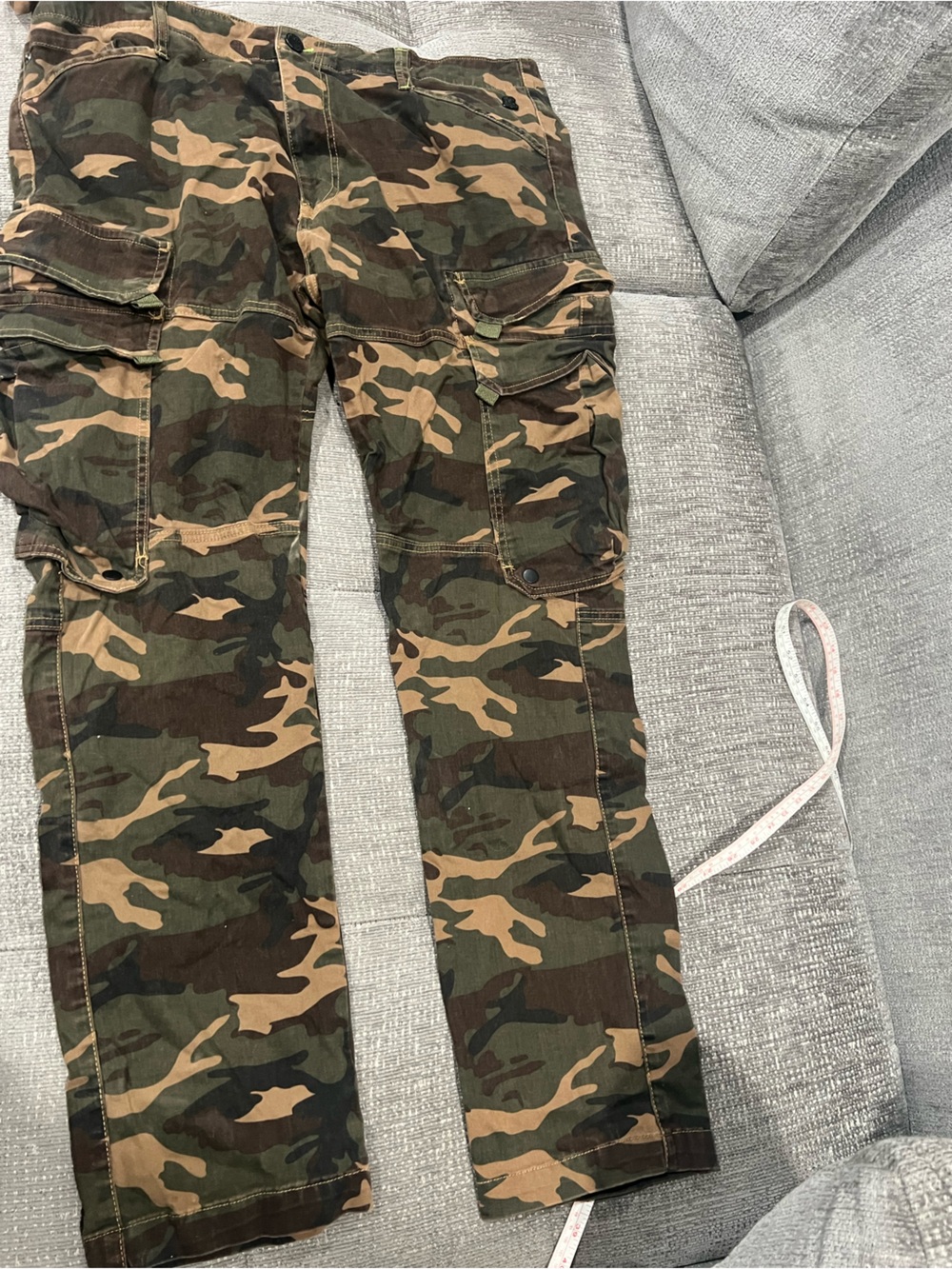 Grindhouse camouflage cargo jeans. P16